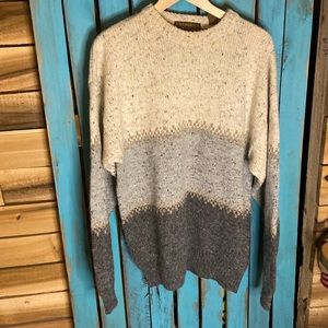 The Authentic Issue crewneck sweater size XL cream gray acrylic wool nylon